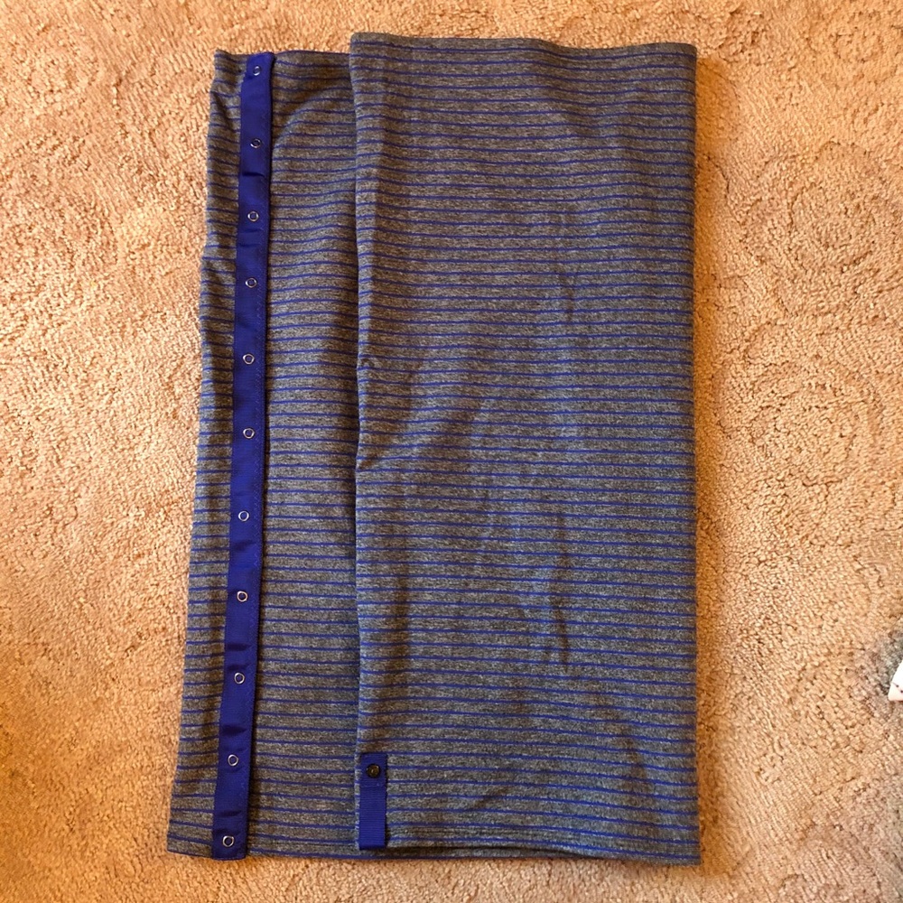 Lululemon striped infinity scarf